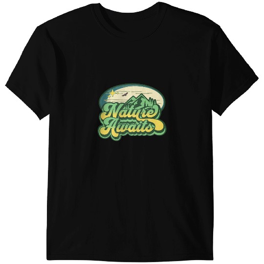 Camping Camp Funny Retro Camping Nature Awaits Outdoor Hiking Biking Camper T-Shirts
