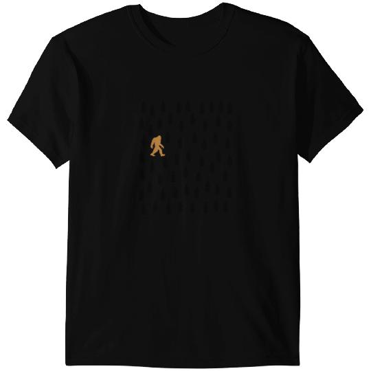 Camping bigfoots Happy Camper yetis bigfoots Sasquatch 3 T-Shirts