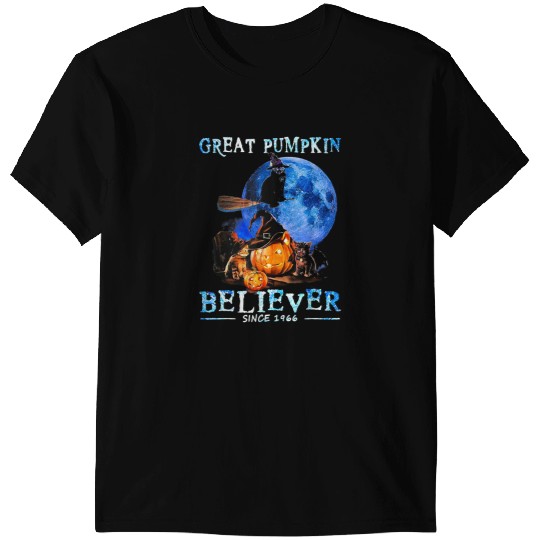 black cats Paws Retro black cats Witch Great Pumpkin Parody Halloween Costume 38 T-Shirts