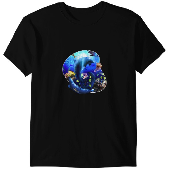 Dolphin Gift Underwater Ocean Dolphin Coral Fish T-Shirts