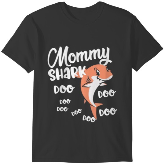 mommy shark mom T-shirt