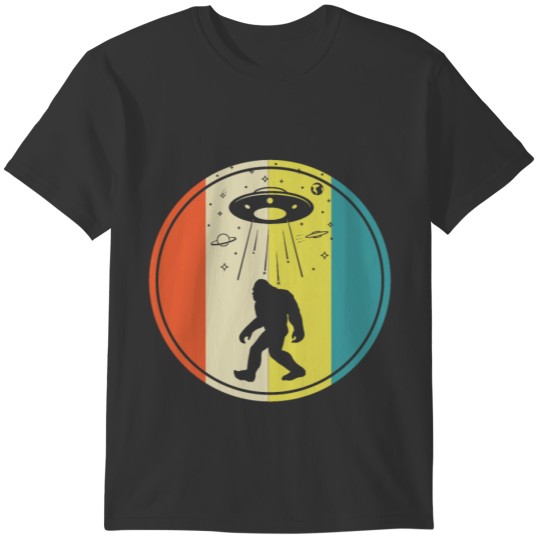 Bigfoot alien saucer retro sunset T-shirt