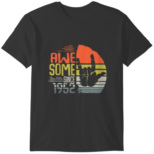 Awesome Since 1952 70Th Birthday Retro Vintage Mat T-shirt