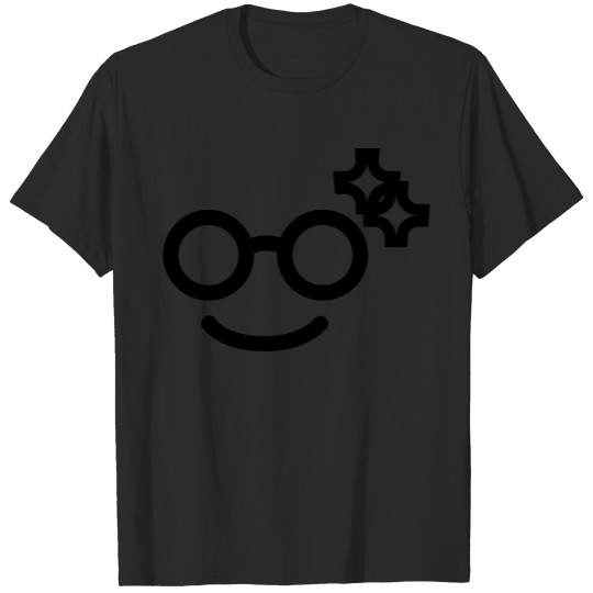 vectorstock 4713511 smile Happy 7 nerd T-shirt