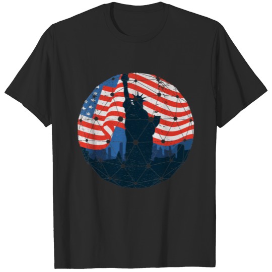 Discover Statue of Liberty & American Flag T-shirt