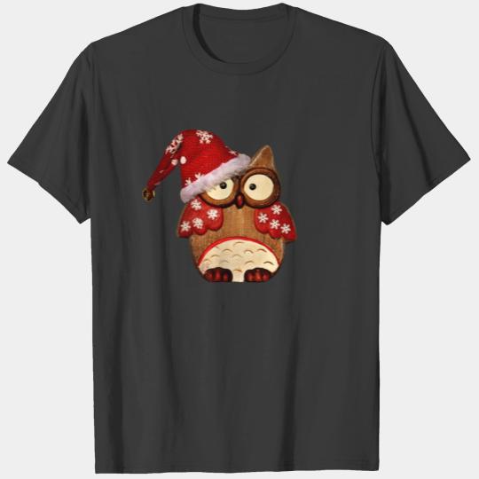 Wooden christmas owl with a christmas hat T-shirt