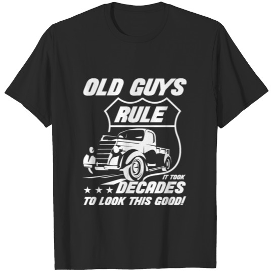 Discover It took decades to look this good! T-shirt