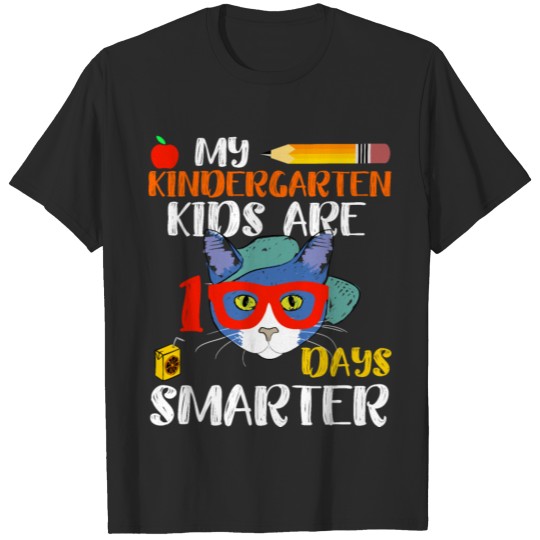 Discover kindergarten school teacher care crib student gift T-shirt