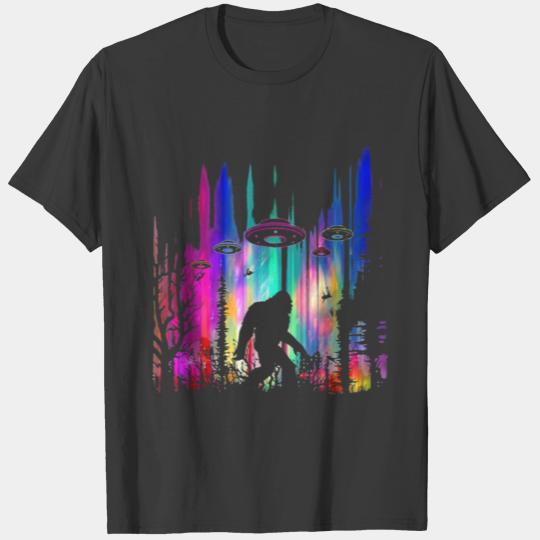 Bigfoot UFO Abduction Northern Lights Believers T-shirt
