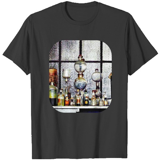 Laboratory Glassware T-shirt