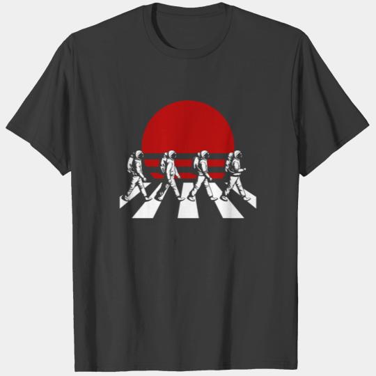 Astronauts Walking Shirt Space Planets Moon Explor T-shirt
