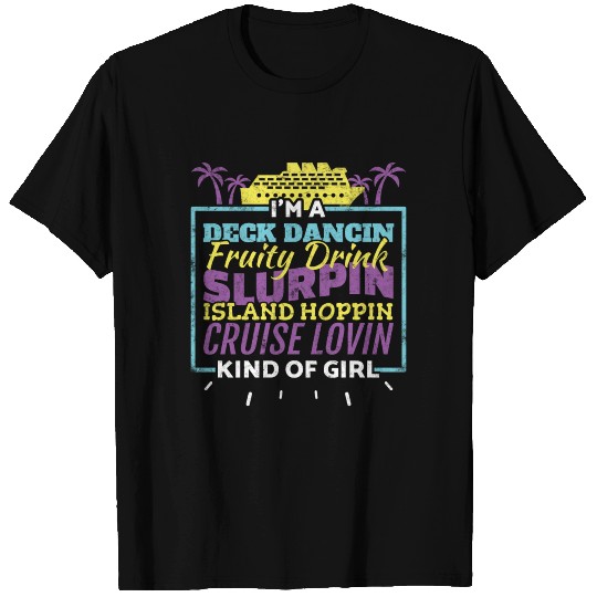 Cruise design for women T-shirt