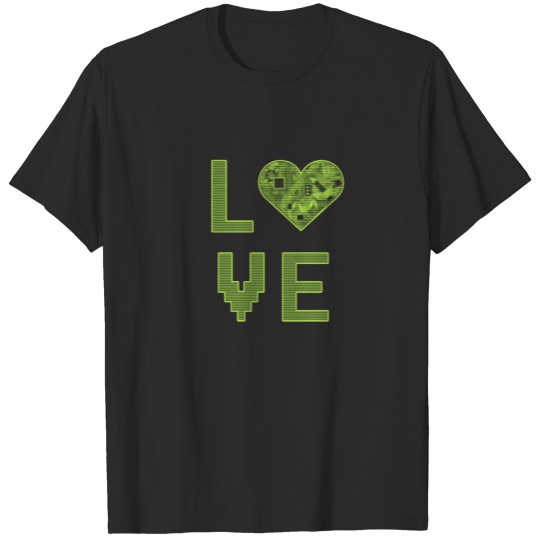 Discover Love Heart Digital Love for nerds or pixel heart T-shirt