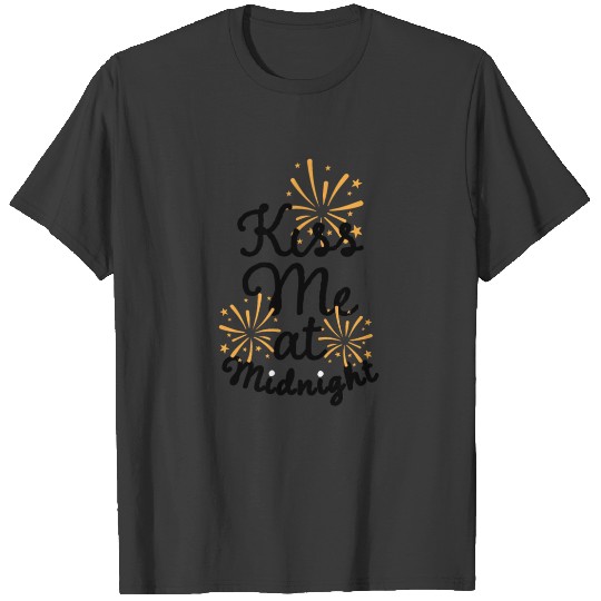 Discover Kiss Me At Midnight New Years Eve 2020 T-shirt