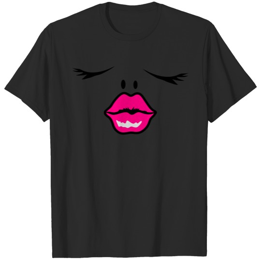 Discover face with pouty lips T-shirt