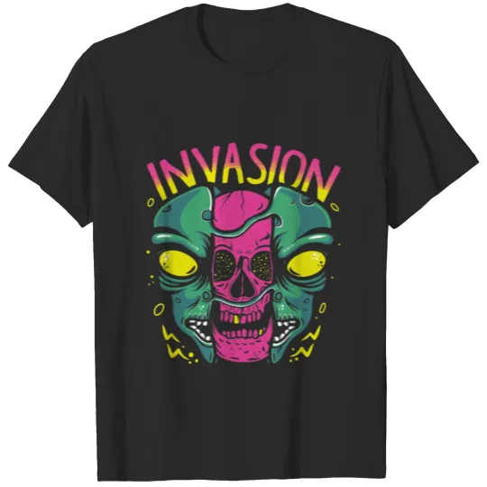 Alien Invasion with Skull - Gamer/UFO gift T-shirt