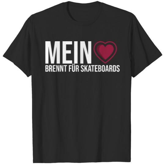 Discover heart love skateboard T-shirt