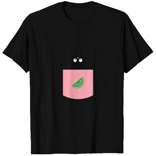 pocket black cat T-shirt