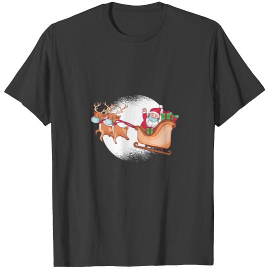 santa claus with reindeer sledge T-shirt