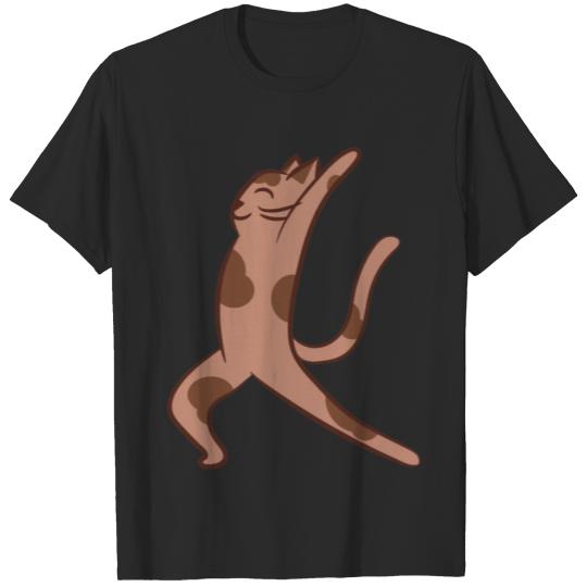 Discover yoga cat gymnastics balance T-shirt