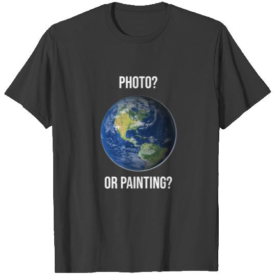 Flat Earth Conspiracy Planet Astronomy World Gift T-shirt