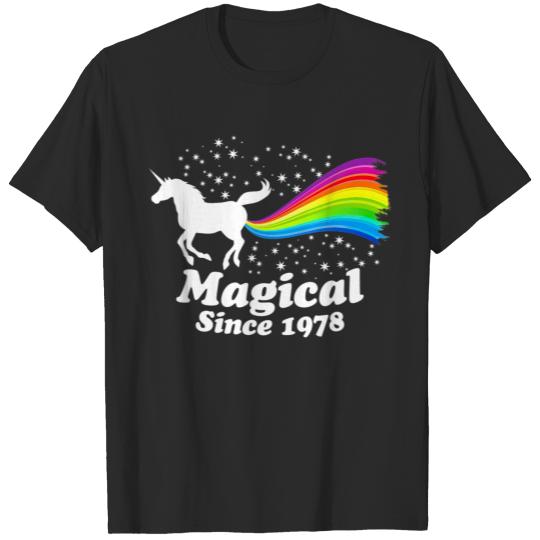 40 40th Birthday Unicorn Farting Rainbow Shirt T-shirt