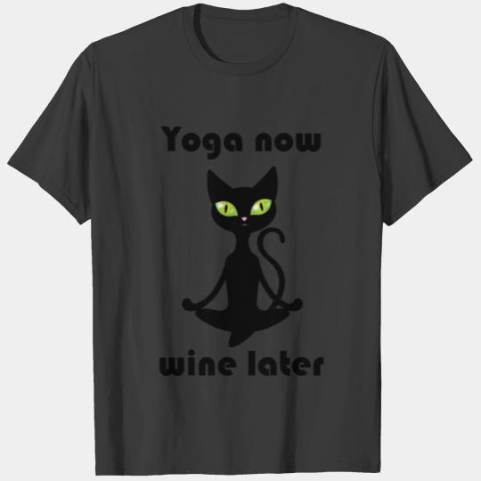 yoga now black cat T-shirt