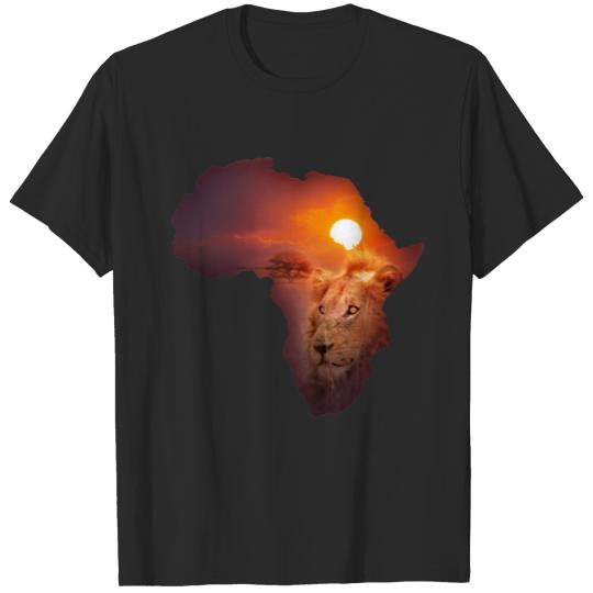 Discover Lion in Map T-shirt
