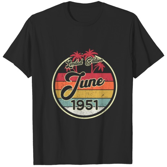 Discover Vintage 80s June 1951 70th Birthday Gift Idea T-shirt