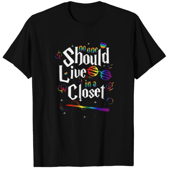LGBT Rainbow Pride- No One Should Live In A Closet T-shirt