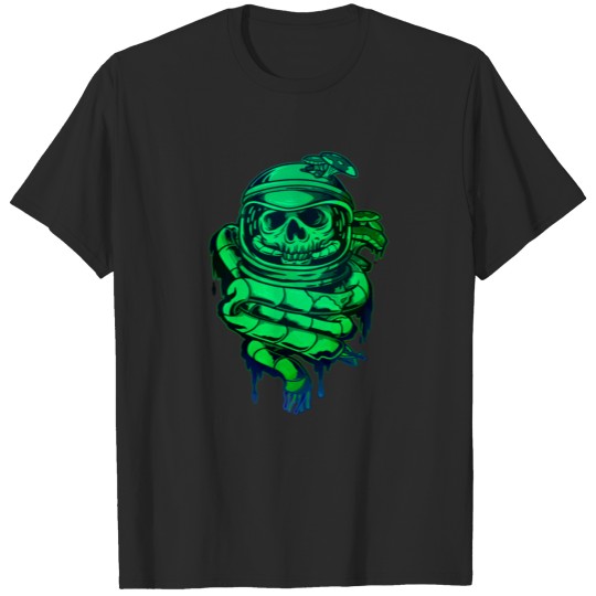 Discover Astronaut Skull Helmet Halloween T-shirt