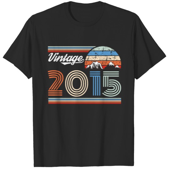Discover 2015 Vintage born in Retro age Birthday gift idea T-shirt