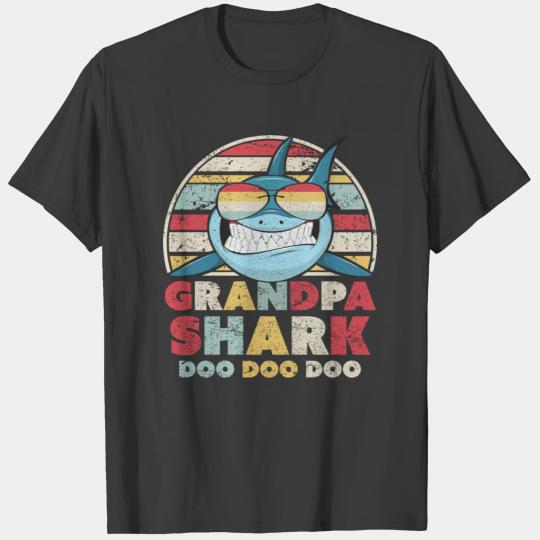 Discover Grandpa Shark Doo Doo Doo T-shirt