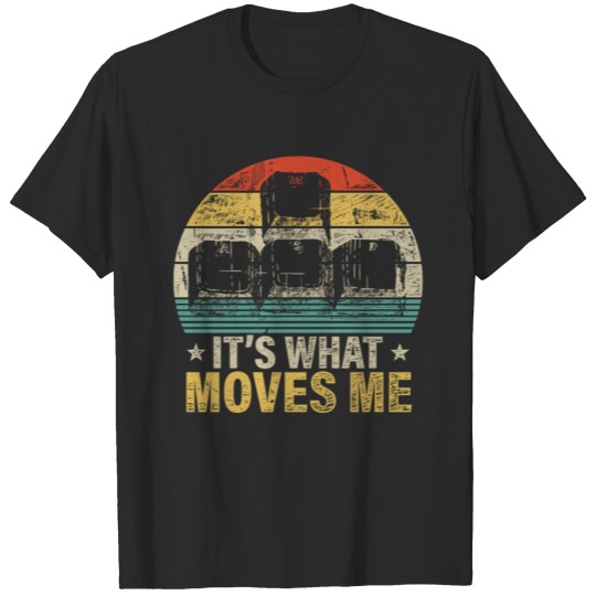 Discover Its What Moves Me Game WASD Keyboards Keycaps T-shirt