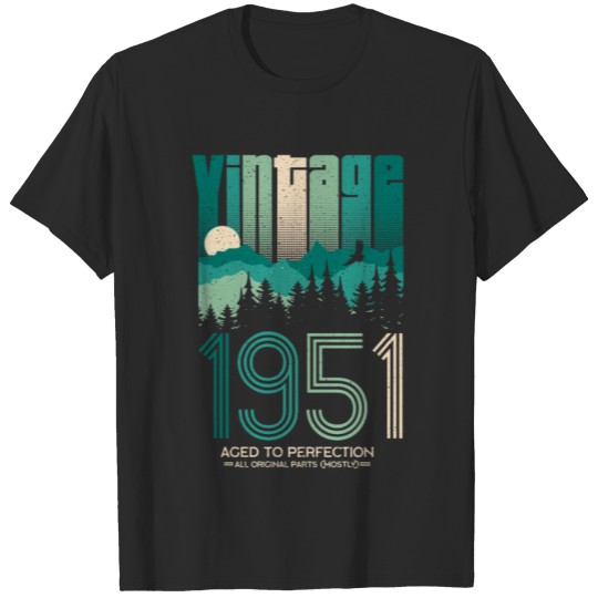Discover Vintage 1951 Birthday Gift Men Woman Bday Gifts T-shirt