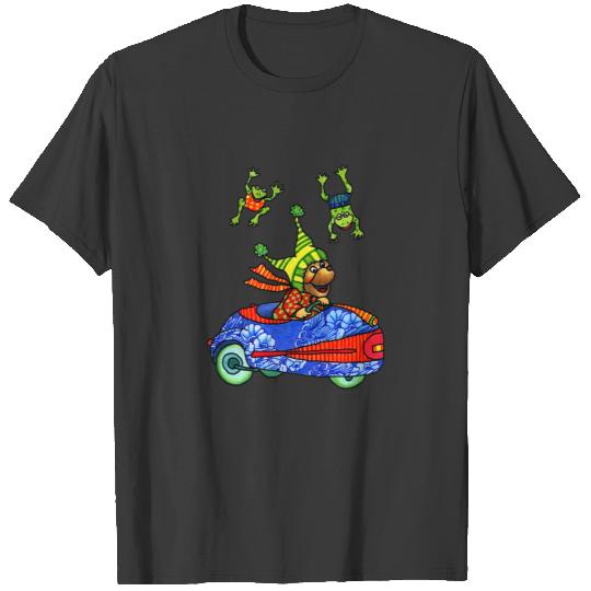 Green frogs jump on bear's blue little car T-shirt