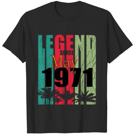 Discover 1971 vintage born in May gift T-shirt