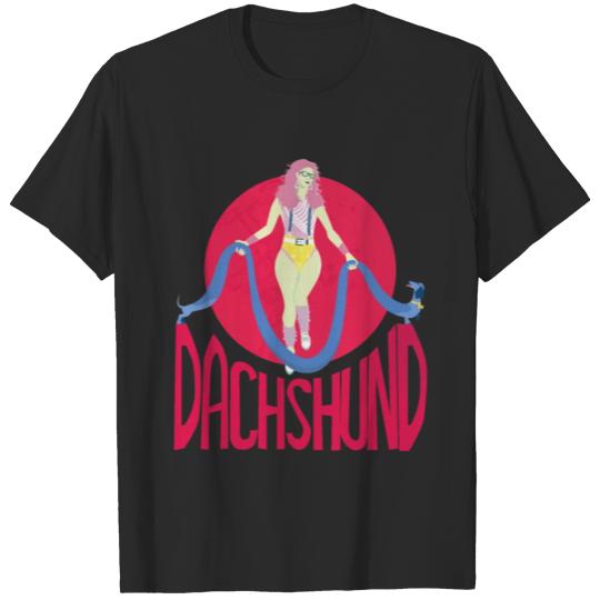 Discover A woman with a very long dachshund. T-shirt