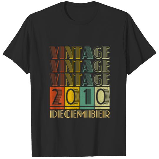 11Th Birthday December 2010 For Boy And Girl 11 Ye T-shirt