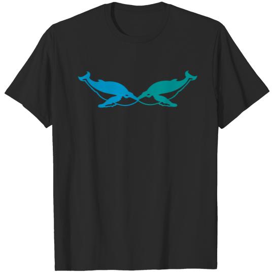 Discover blue and aqua  kissing WHALES t T-shirt