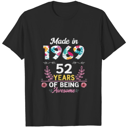 Discover 52 Years Old 76Th Birthday Born In 1969 Women T-shirt