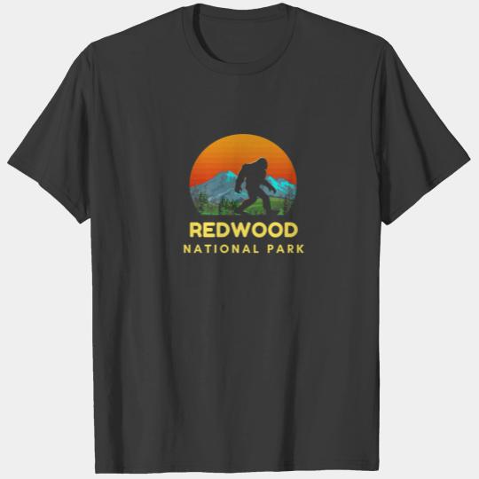 Funny Redwood National Park Bigfoot Hiking Vintage T-shirt