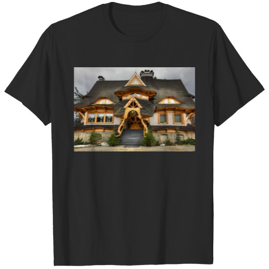 Discover Wooden Polish House In Zakopane T-shirt