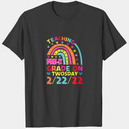 Funny Teaching Pre-K On Twosday 2_22_2022 Math Tea T-shirt