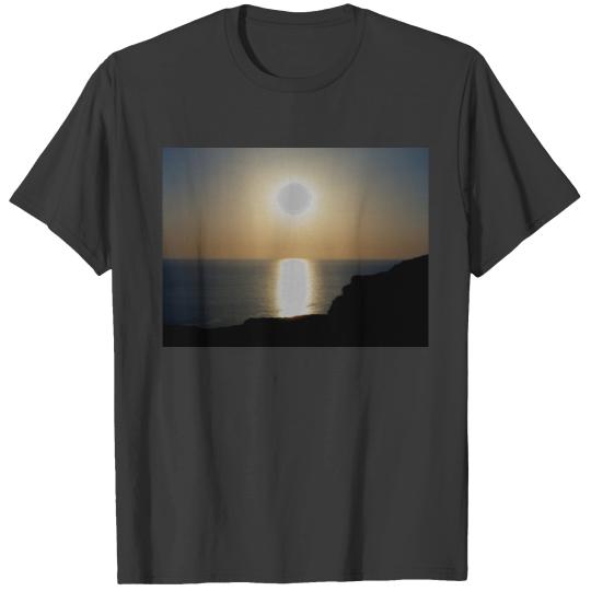 North Devon Hartland Volcanic Ash Sunset (4) T-shirt