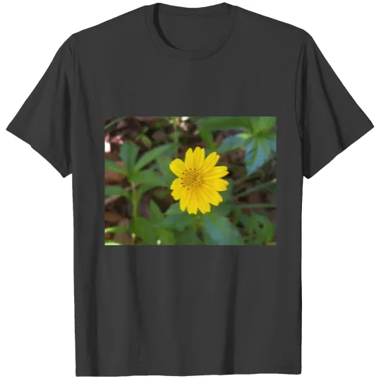yellow trailing daisy T-shirt