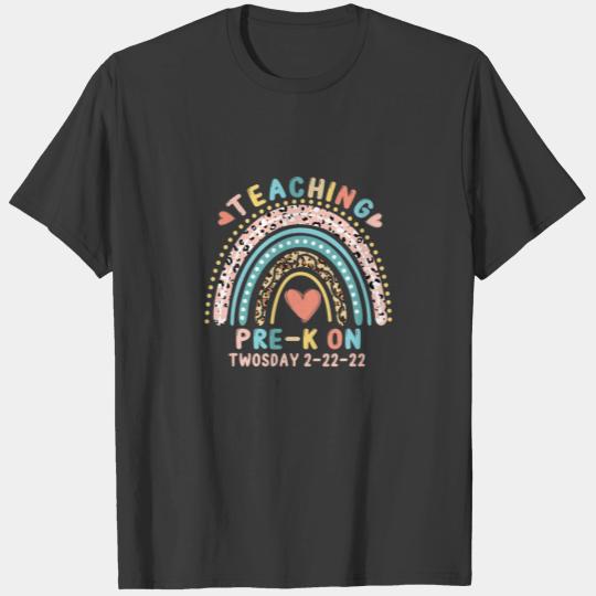 Happy Twosday 2-22-22 Teaching Pre-K On Twosday Te T-shirt
