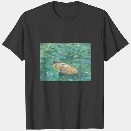 large river turtle swimming T-shirt