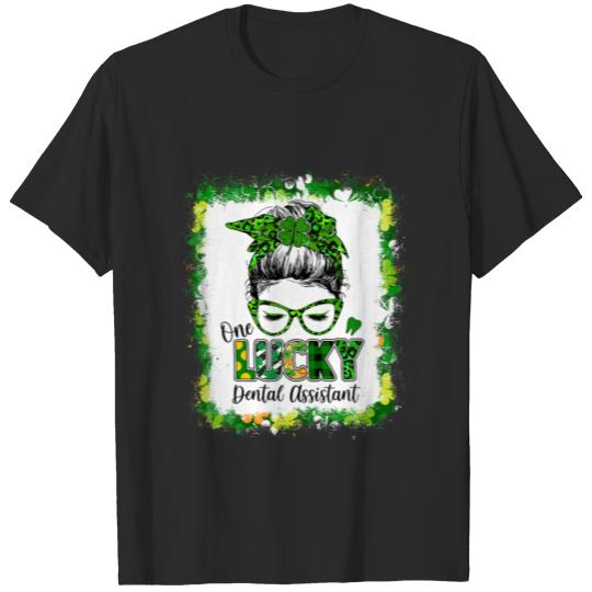 Discover One Lucky Dental Assistant Messy Bun St Patrick's T-shirt