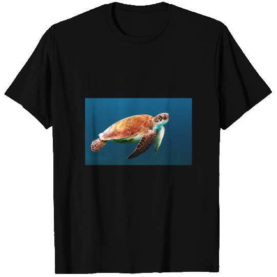 Beautiful Green Sea Turtle T-shirt